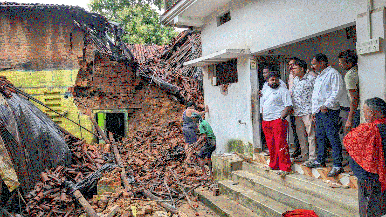 House collapses