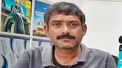 नवादा: जदयू विधायक के बेटे की कार पेड़ से टकराई, इलाज के दौरान मौत