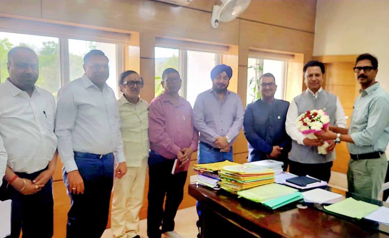 शहरी समस्याओं पर चैंबर की सचिव से बैठक, बिल्डिंग रेगुलराइजेशन बिल जल्द लाने का आश्वासन