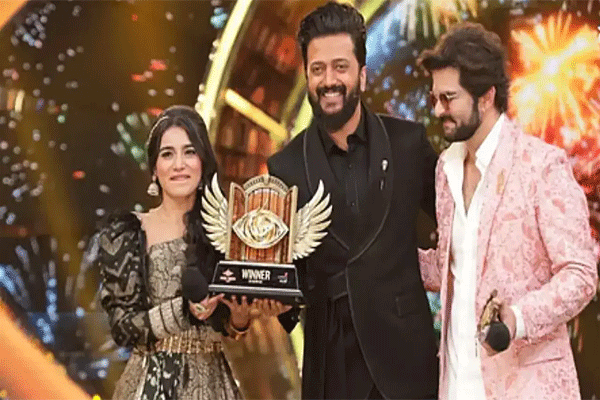Bigg Boss Marathi 6 की विनर बनी तन्वी कोल्टे, ट्रॉफी के साथ जीता लाखों रुपये