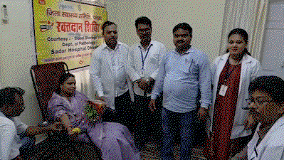 Dhanbad News : जिला परिषद कार्यालय में रक्तदान शिविर का आयोजन