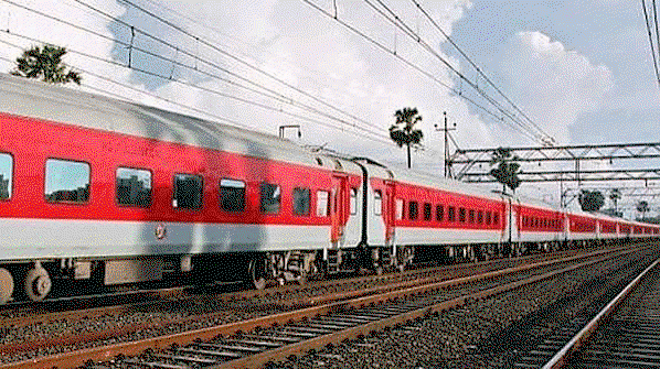 Ranchi News :1 जुलाई से बदल जाएंगे रेलवे के नियम, बिना टिकट यात्रा पर 500 रुपये जुर्माना