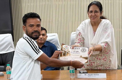 Ranchi : रिनपास की नशा मुक्ति मैराथन के विजेताओं को मिला सम्मान, प्रतिभागियों को बांटे गए प्रमाण पत्र
