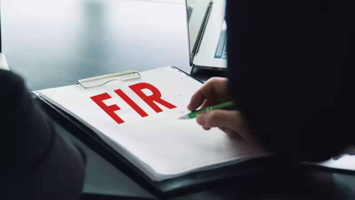 Ranchi News : जमीन के नाम पर  2 करोड़ की ठगी, पूर्व IPS अमिताभ चौधरी के बेटे ने दर्ज कराई FIR