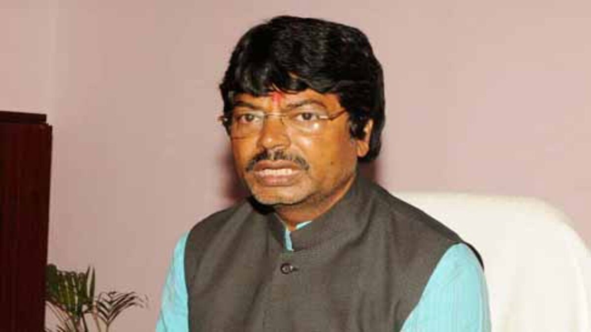 Yogendra Saw