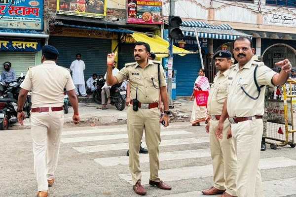 सड़क पर उतरे ट्रैफिक SP राकेश सिंह, रांची को जाम से दिलाई राहत