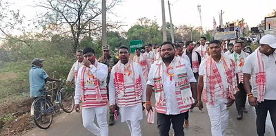 चक्रधरपुर में धूमधाम से मनाया गया सरहुल, सरना स्थलों पर हुई पूजा-अर्चना