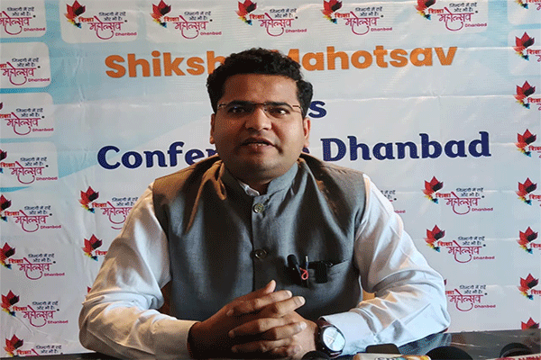 धनबाद में 12वीं पास छात्रों के लिए करियर का महाकुंभ, 23 अप्रैल को फ्री एक्सपर्ट गाइडेंस