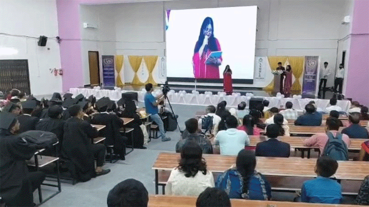 SNMMCH : 2020 बैच के MBBS छात्रों का ग्रेजुएशन सेरेमनी