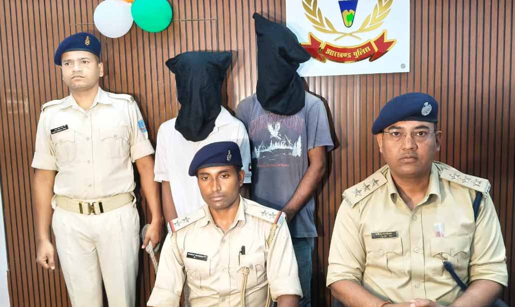 रांची में चोर गिरोह का भंडाफोड़, 11 लाख नगद के साथ 8 आरोपी गिरफ्तार