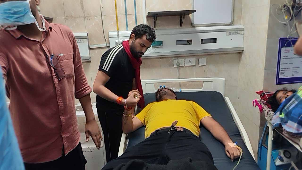 Ranchi News : छात्र नेता कुणाल सिंह सदर अस्पताल में भर्ती, प्रदर्शन के दौरान हुए थे बेहोश