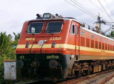 Jharkhand : अगले कुछ दिनों तक रेल सेवा प्रभावित, कई ट्रेनों का रूट बदला, कुछ रद्द भी