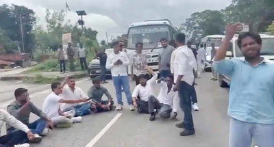 JPSC कार्यालय घेरने रांची आ रहे बीजेपी कार्यकर्ताओं को पुलिस ने तमाड़ में रोका
