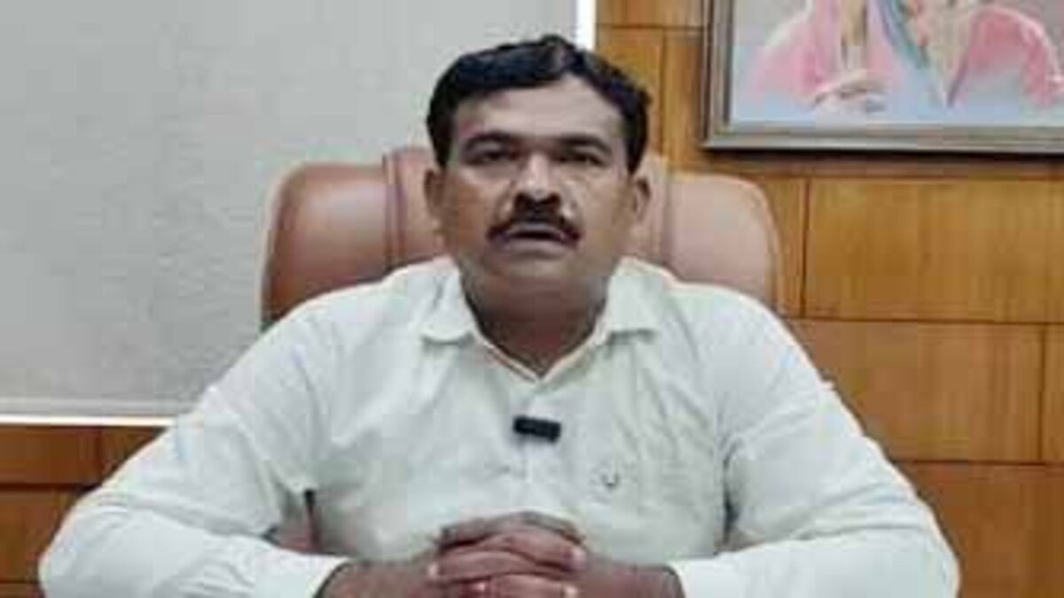 Jharkhand News : मतदाता फॉर्म में विसंगतियों की जांच के निर्देश, परिवार के सदस्यों की सुनवाई एक साथ होगी