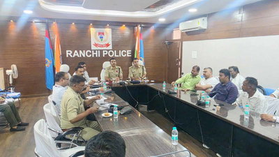 स्कूली बच्चों के सुरक्षित आवागमन पर रांची पुलिस की पहल, ट्रैफिक SP की अध्यक्षता में बैठक