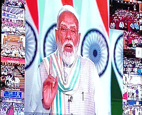 रोजगार मेले में बोले PM मोदी ,विदेश यात्राओं का मकसद युवाओं के लिए रोजगार व वैश्विक अवसर बढ़ाना