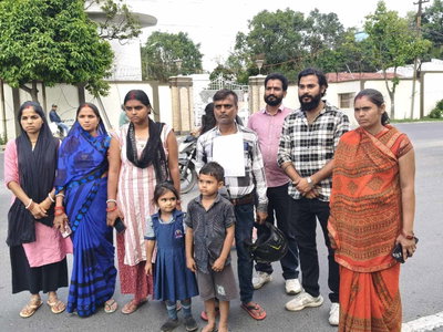 Ranchi : लापता अदिति का कोई सुराग नहीं, CM से मिलने पहुंचे परिजन; पुलिस ने रोका
