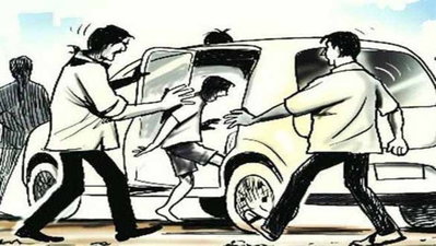 रांची में अखबार विक्रेता को कार में बैठाकर ले गए, पैसे-मोबाइल लूटकर डंपिंग यार्ड के पास छोड़ा
