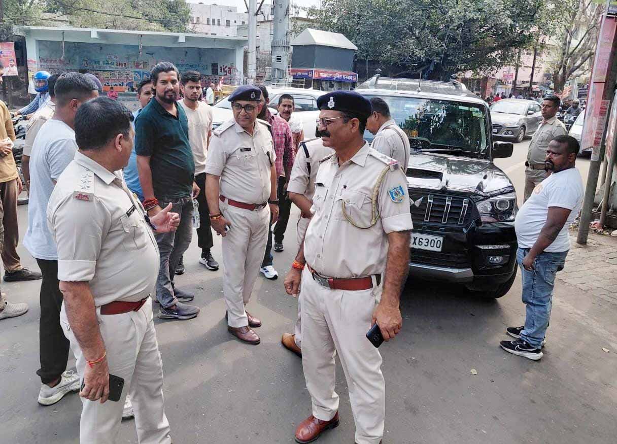 धनबाद: वाहन जांच अभियान में 623 वाहनों की हुई जांच, 200 पर कार्रवाई