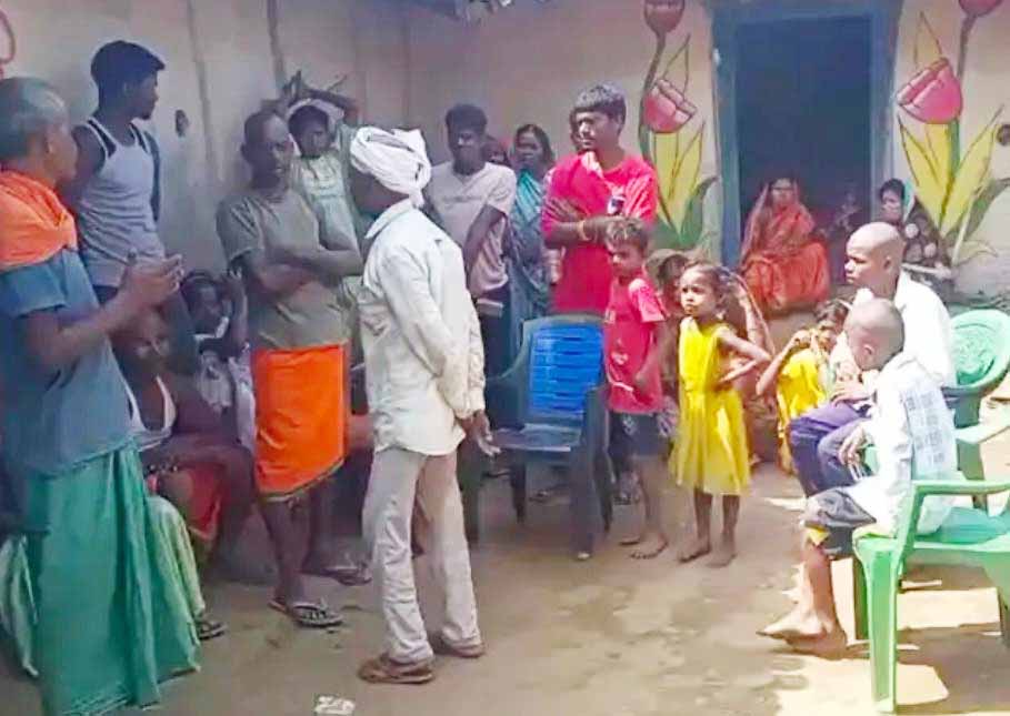 Chatra : प्रेम प्रसंग में युवक की पीट-पीटकर हत्या का आरोप, आरोपी फरार, तनाव