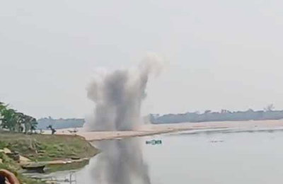 बहरागोड़ा: स्वर्णरेखा नदी में मिला बम किया गया डिफ्यूज, टला बड़ा खतरा