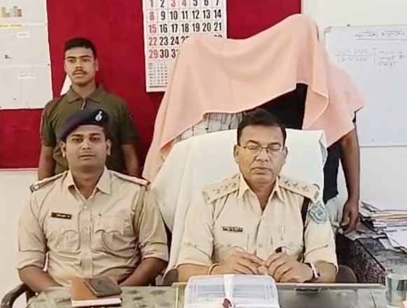 गुमला : हथियार के साथ दो अपराधी गिरफ्तार