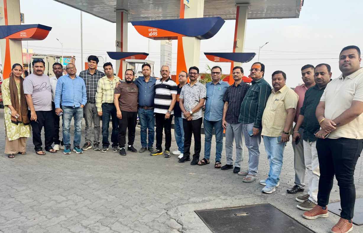 रांची: पेट्रोल पंप लूटकांड पर डीलर्स एसोसिएशन की आपात बैठक, पुलिस के खिलाफ नाराजगी