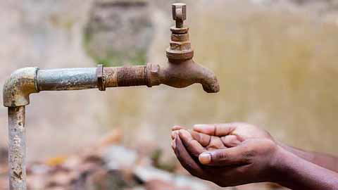 रांची में गहराता जल संकट: पाताल में पहुंचा पानी, कई इलाकों में सूखने लगे जल स्रोत