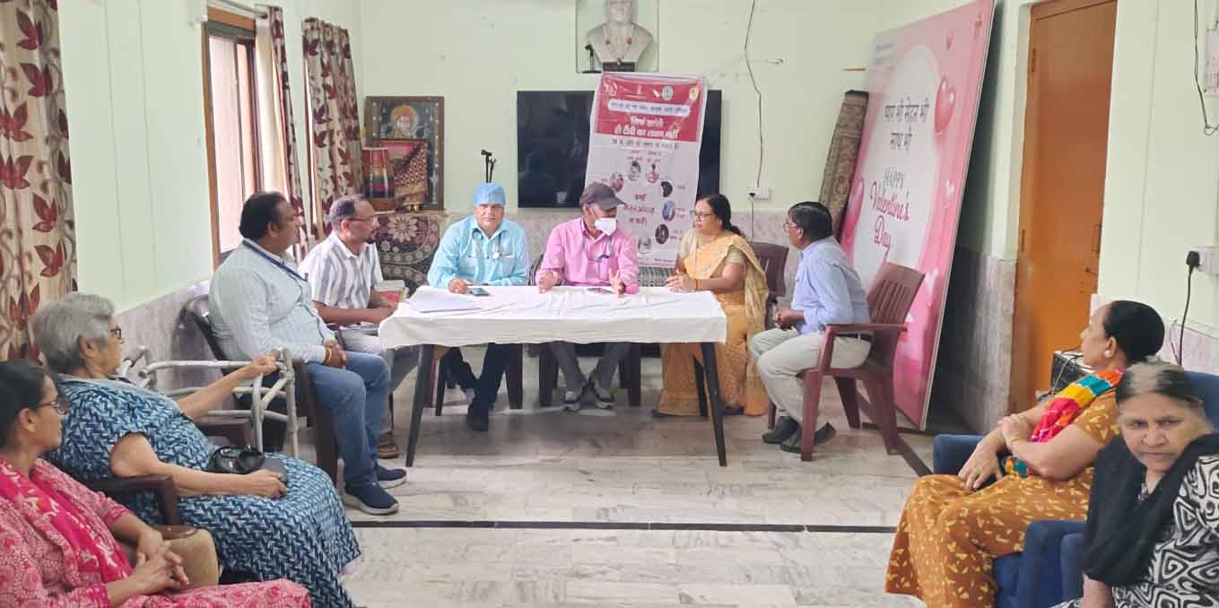 Ranchi : वृद्धाश्रम में टीबी जांच अभियान, 55 लोगों की स्क्रीनिंग में दो संदिग्ध मिले