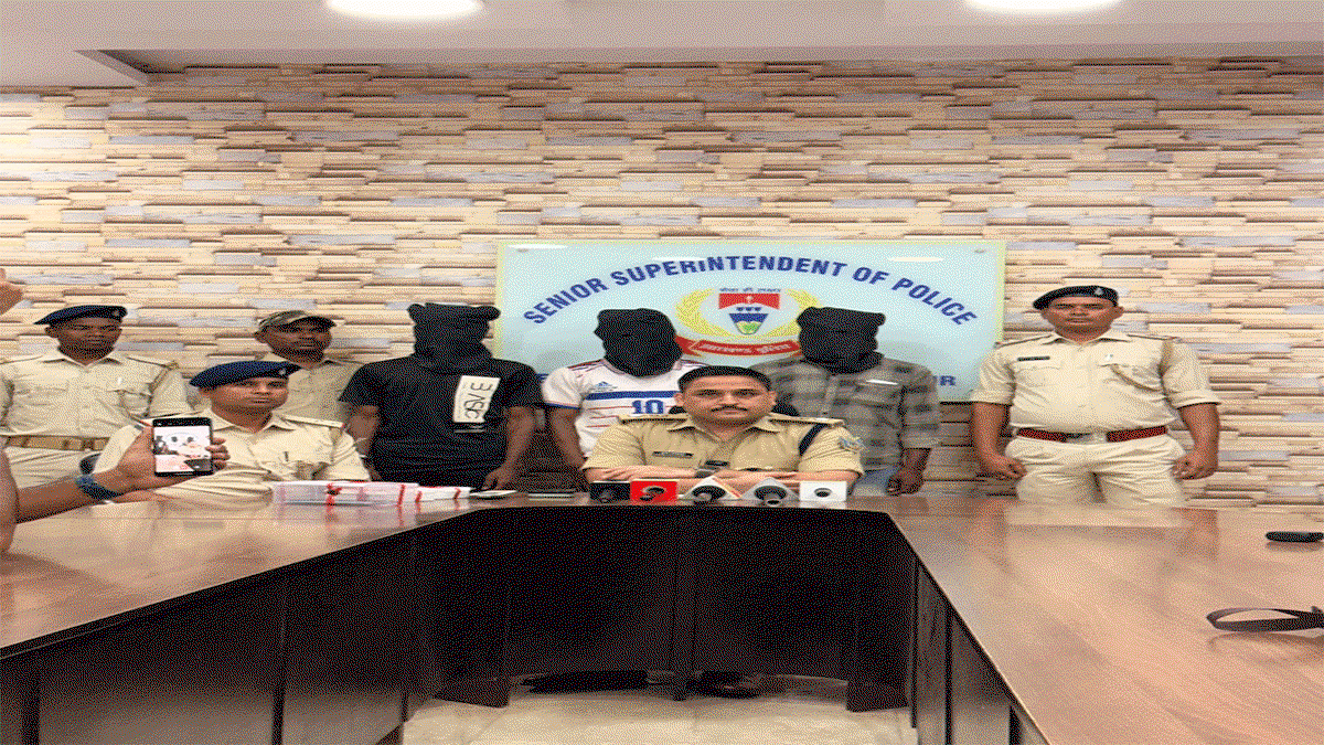 Jamshedpur : चोरी की बाइकों के साथ 3 आरोपी गिरफ्तार, 17 बाइक व 3 मोबाइल बरामद