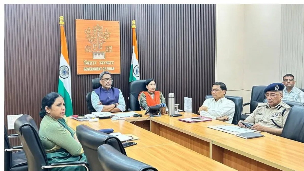 बिहार में कानून व्यवस्था को लेकर सीएस ने की हाई लेवल मीटिंग, गैर पेशेवर पुलिस अधिकारियों को हटाने का नर्देश