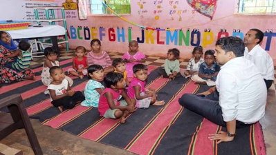 Chaibasa News : डीसी ने जर्जर स्कूलों को चिन्हित कर समस्या के समाधान के दिये निर्देश