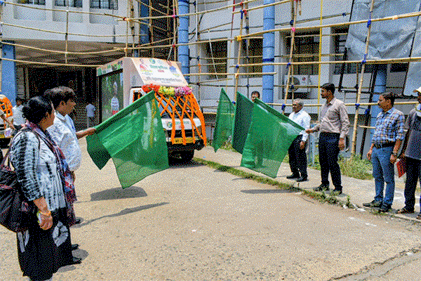 Seraikela News :  डिजिटल बिरसा कृषि जागरूकता रथ अभियान शुरू, 15 दिनों तक किसानों को देंगे आधुनिक खेती की जानकारी