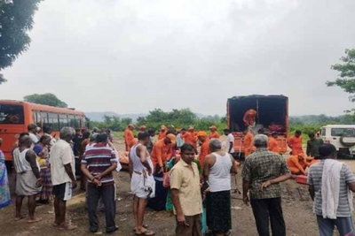 Saraikela News : जायदा पुल के पास नदी में डूबे ट्रेलर चालक का शव बरामद