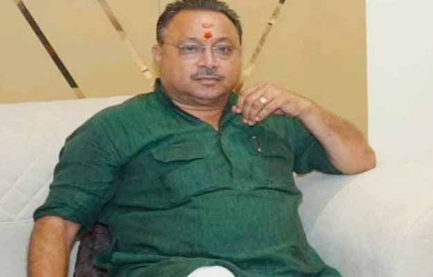 गढ़वा : विधायक अनंत देव की गाड़ी से टकराई जीप, बाल-बाल बचे