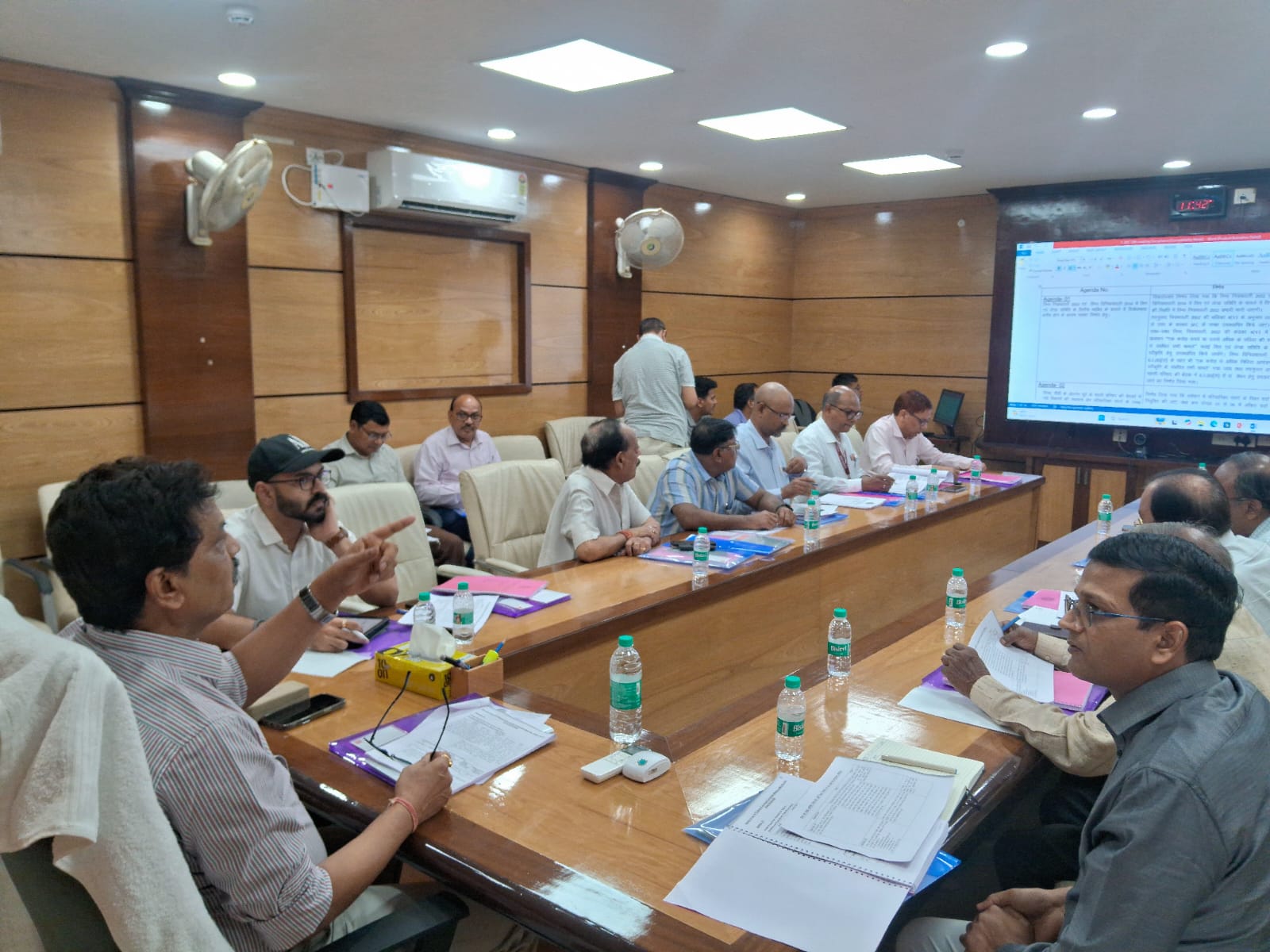 रिम्स में 1 करोड़ से अधिक की निविदाओं की होगी जांच, वित्त समिति के सख्त निर्देश