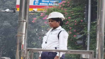 रक्षा बंधन पर घर नहीं पहुंच सकी कांता और गीता, त्योहार पर संभालती रही ट्रैफिक व्यवस्था