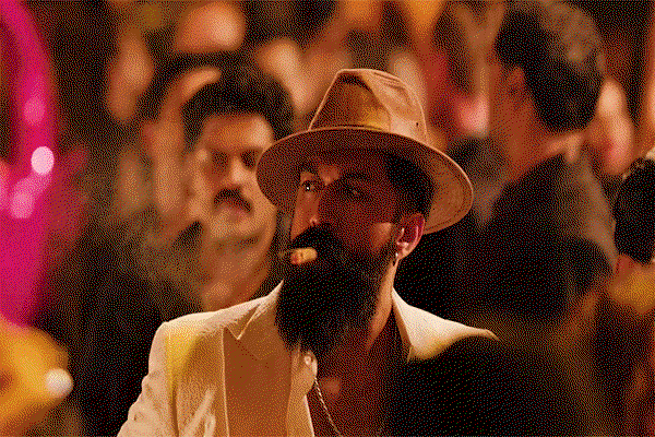 यश  की स्टारर  फिल्म Toxic फिर पोस्टपोन, पोस्ट शेयर कर दी जानकारी