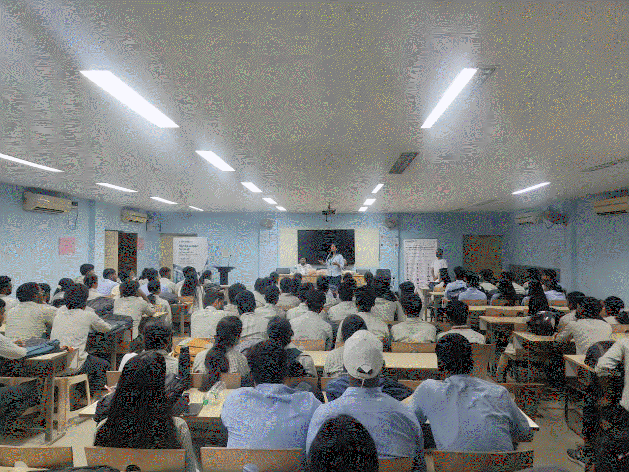 रांची : मारवाड़ी कॉलेज में Essential Skills Workshop का सफल आयोजन