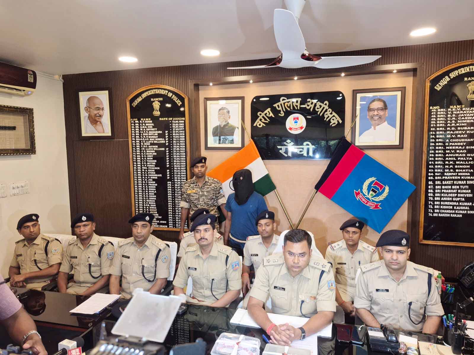 रांची पुलिस को सफलता, 10 लाख का इनामी PLFI का स्टेट चीफ अमृत होरो गिरफ्तार