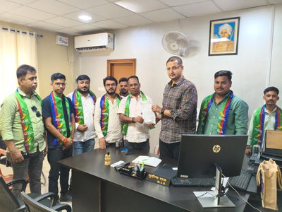 Ranchi : JCECEB नामांकन से पहले स्थानीय प्रमाणपत्र जारी करने की मांग, युवा आजसू ने सौंपा ज्ञापन