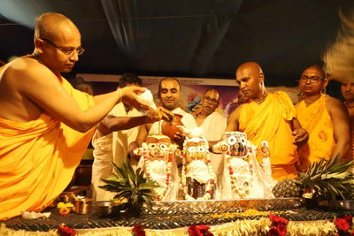 Ranchi : 500 किलो आम से सजा भगवान जगन्नाथ का दरबार, स्नान यात्रा में उमड़े 600 से अधिक श्रद्धालु