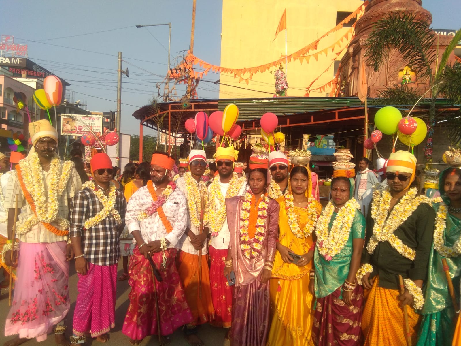 Ranchi News: 250 भोक्ताओं ने मंडा पूजा जतरा खूंटा से झूलते हुए शिवभक्तों पर बरसाए पुष्प