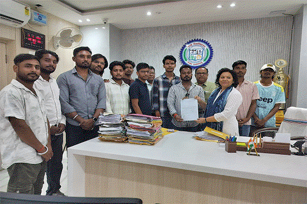 Education News :  RU में यूजी नामांकन जल्द शुरू करने की मांग, AJSU ने कुलपति को सौंपा ज्ञापन
