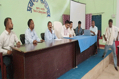 Chaibasa News: बंदगांव में जनगणना कार्य का स्टेट टीम ने किया निरीक्षण, प्रगणकों को दिए निर्देश