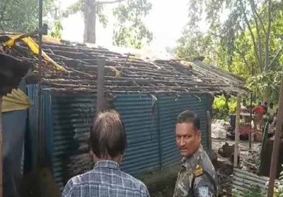 सरायकेला में राजेश होटल में लगी भीषण आग, हजारों का सामान जलकर खाक