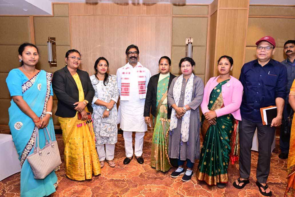 असम में हेमंत सोरेन की रणनीतिक बैठक, कार्यकर्ताओं को दिया जीत का मंत्र