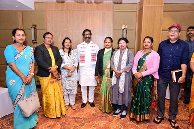 असम में हेमंत सोरेन की रणनीतिक बैठक, कार्यकर्ताओं को दिया जीत का मंत्र