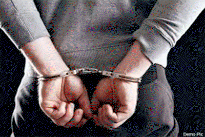 Gopalgunj News: पुलिस व अपराधियों के बीच मुठभेड़, वर्षों से फरार अपराधी गिरफ्तार