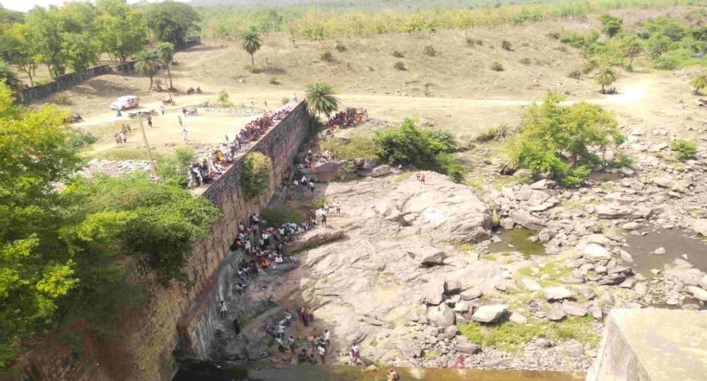 Palamu : बटाने डैम में डूबने से किशोर की मौत, दो दोस्तों की हालत गंभीर